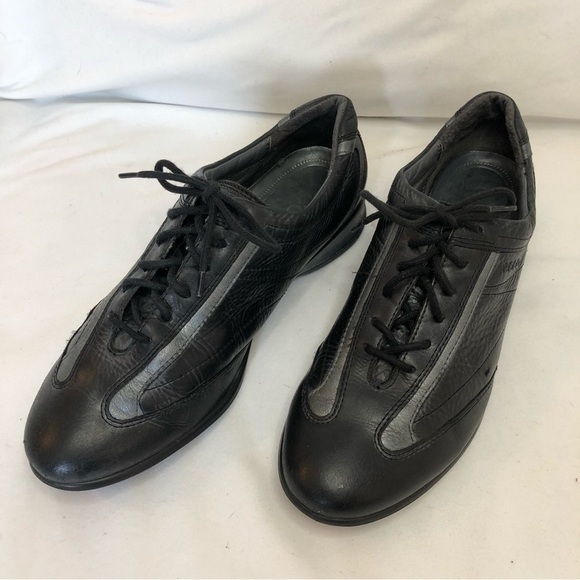ECCO Black Leather Tie Up Sneaker With Grey Accent Stripe Size 38 (7) - Picture 2 of 10